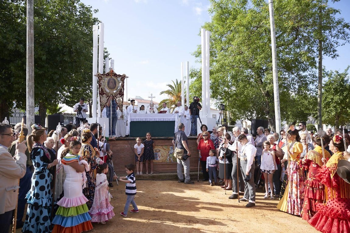 Rocío 2019: Salida de la Hermandad Matriz camino de la aldea