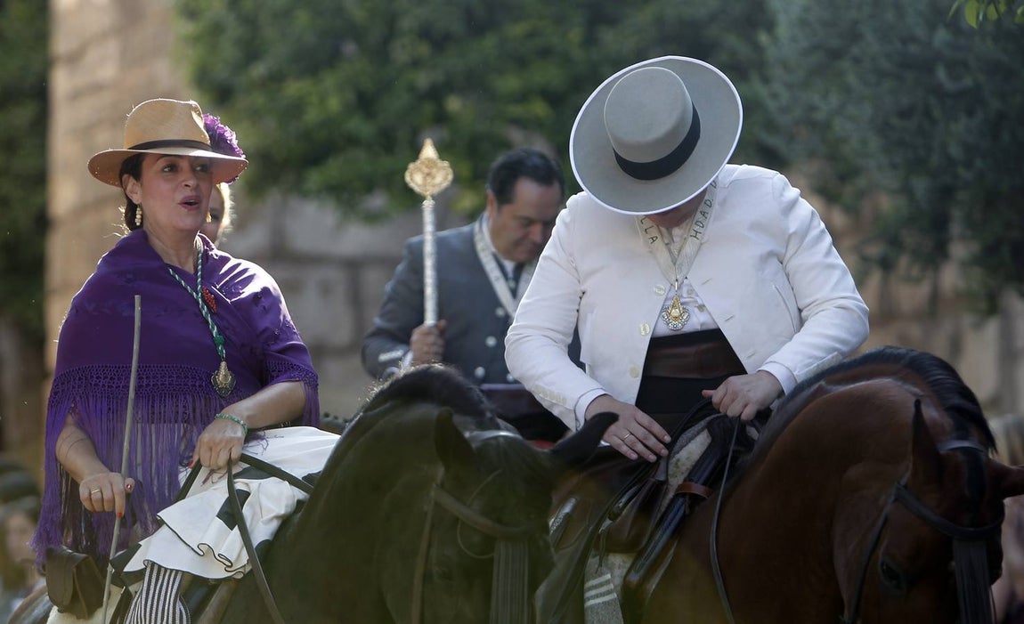 En imágenes, la salida de la hermandad del Rocío de Sevilla