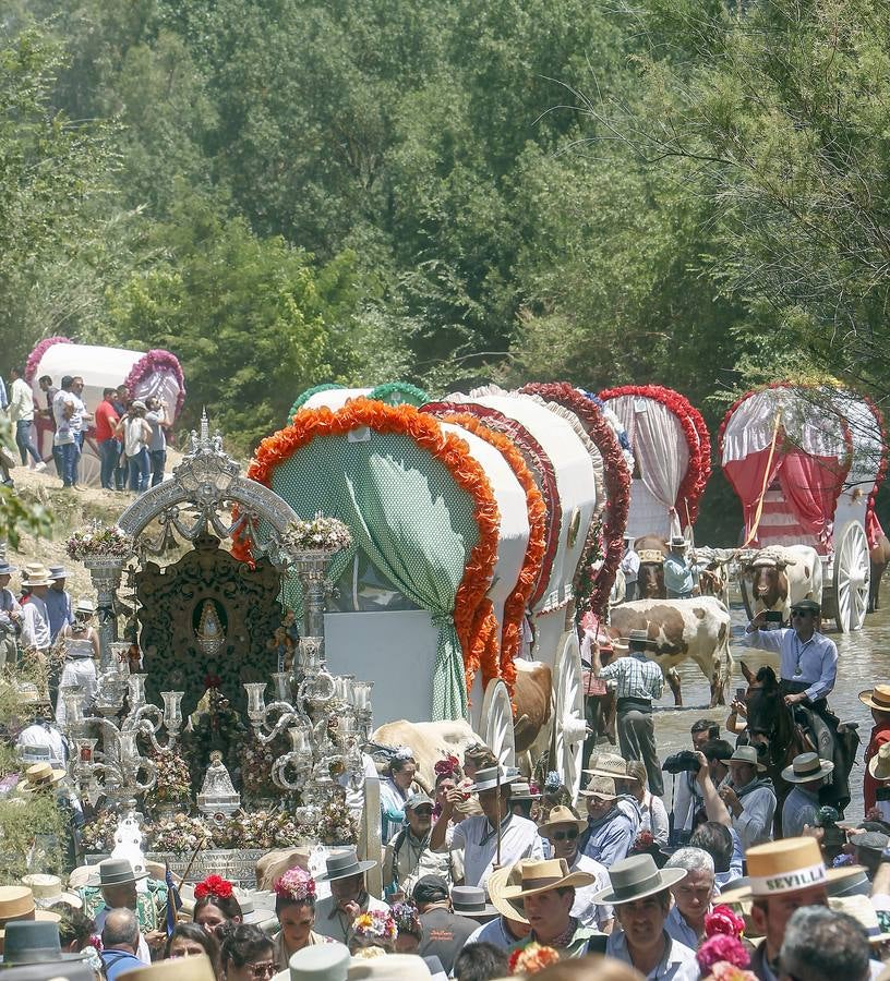 En imágenes, las hermandades de Sevilla, Triana y Sevilla Sur por el Quema (y II)