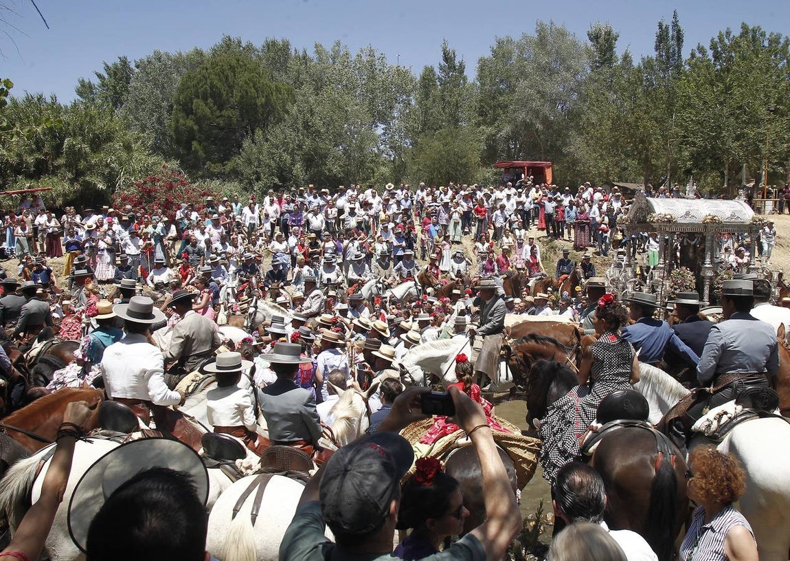 En imágenes, las hermandades de Sevilla, Triana y Sevilla Sur por el Quema (y II)
