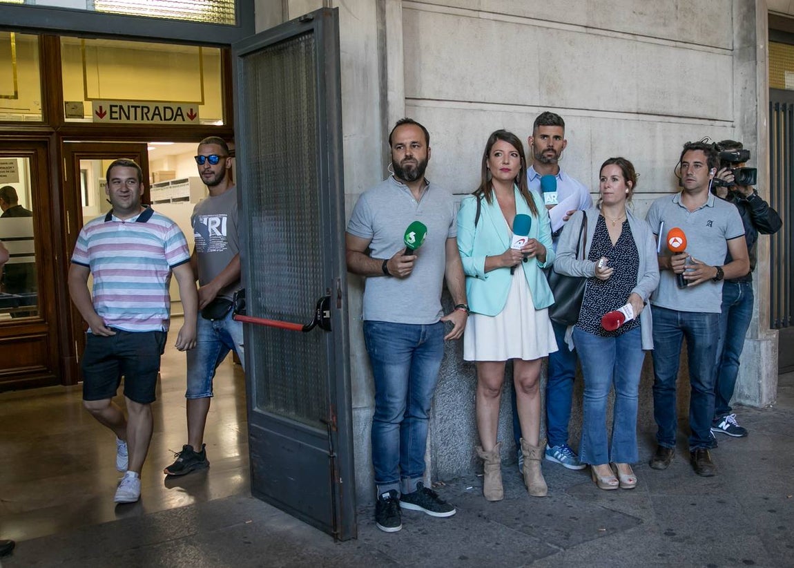 Los últimos momentos en libertad de los miembros de La Manada