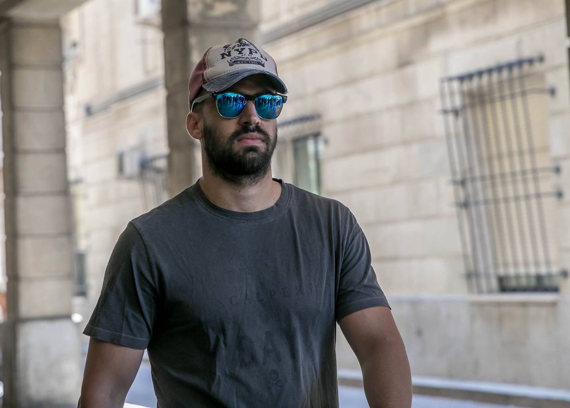 Los últimos momentos en libertad de los miembros de La Manada