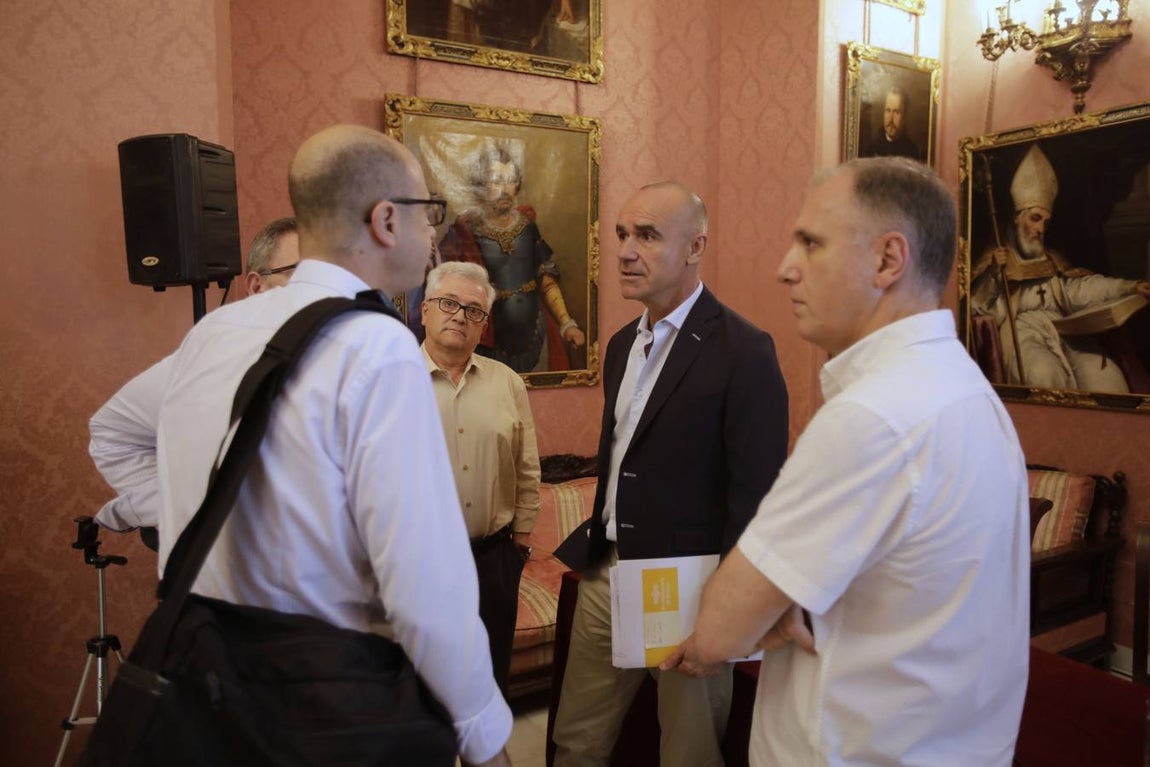 En imágenes, el proyecto de restauración de la muralla de la Macarena y su situación actual