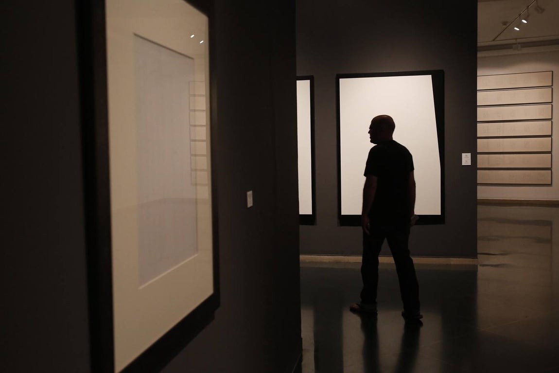 La exposición de Elena Asins en la sala Vimcorsa de Córdoba, en imágenes