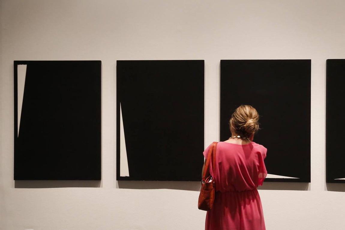 La exposición de Elena Asins en la sala Vimcorsa de Córdoba, en imágenes