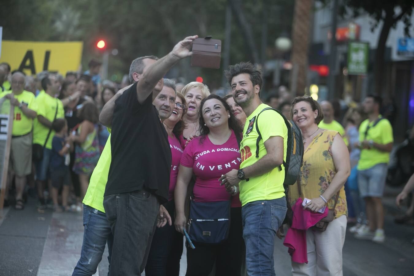 La manifestación contra el ERE en ABB Córdoba, en imágenes