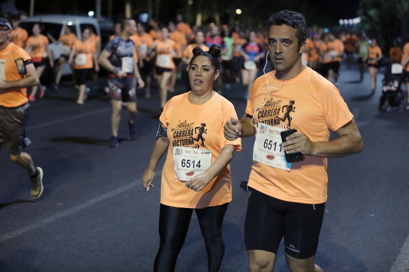 Más de 20.000 corredores inundan Sevilla en la KH-7 Carrera Nocturna 2019