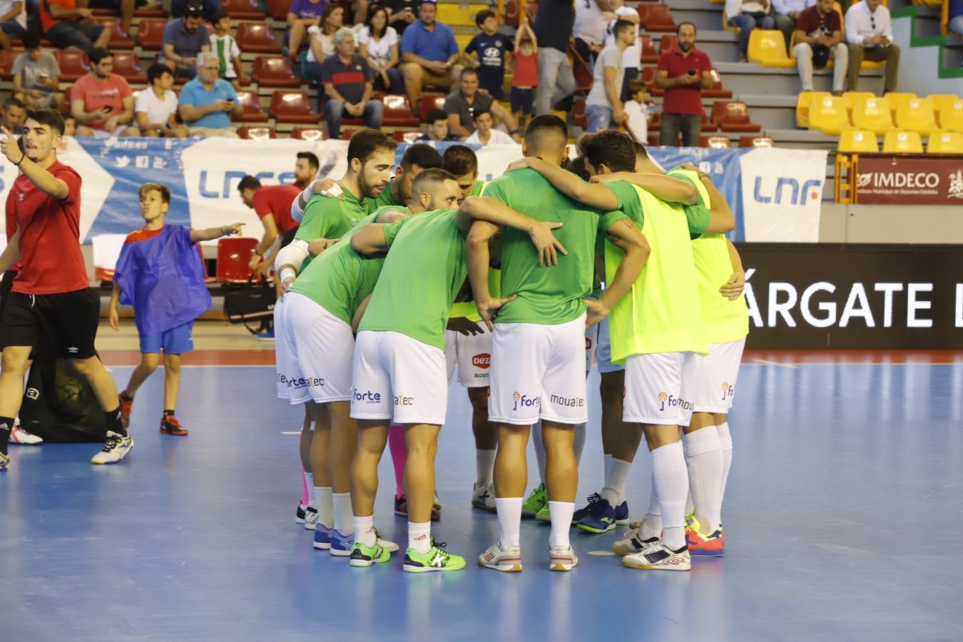 El ambiente en Vista Alegre y lo mejor del Córdoba-Inter, en imágenes
