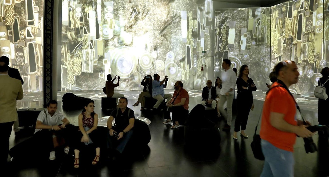La exposición «El oro de Klimt» llega al Pabellón de la Navegación de Sevilla