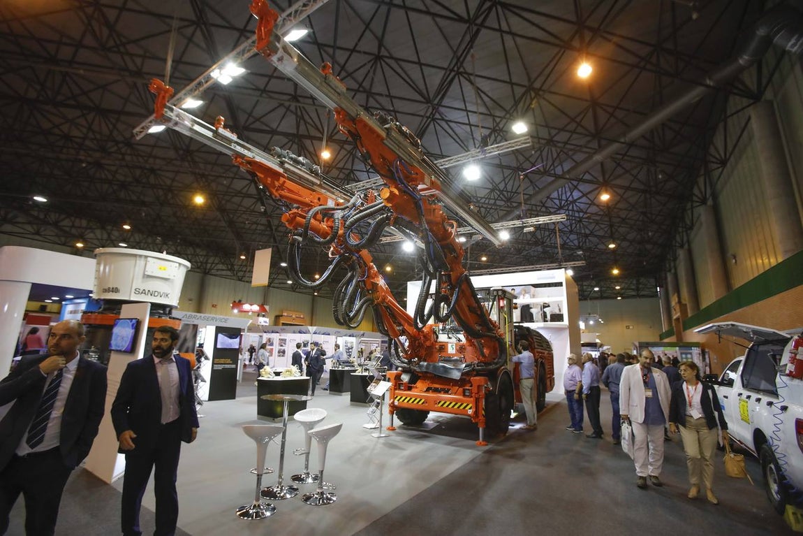Crónica gráfica del III Salón Internacional de la Minería, que tiene lugar en Sevilla