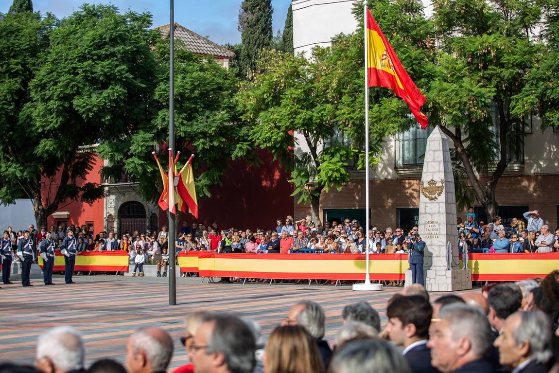 En imágenes, jura de bandera civil en Tomares
