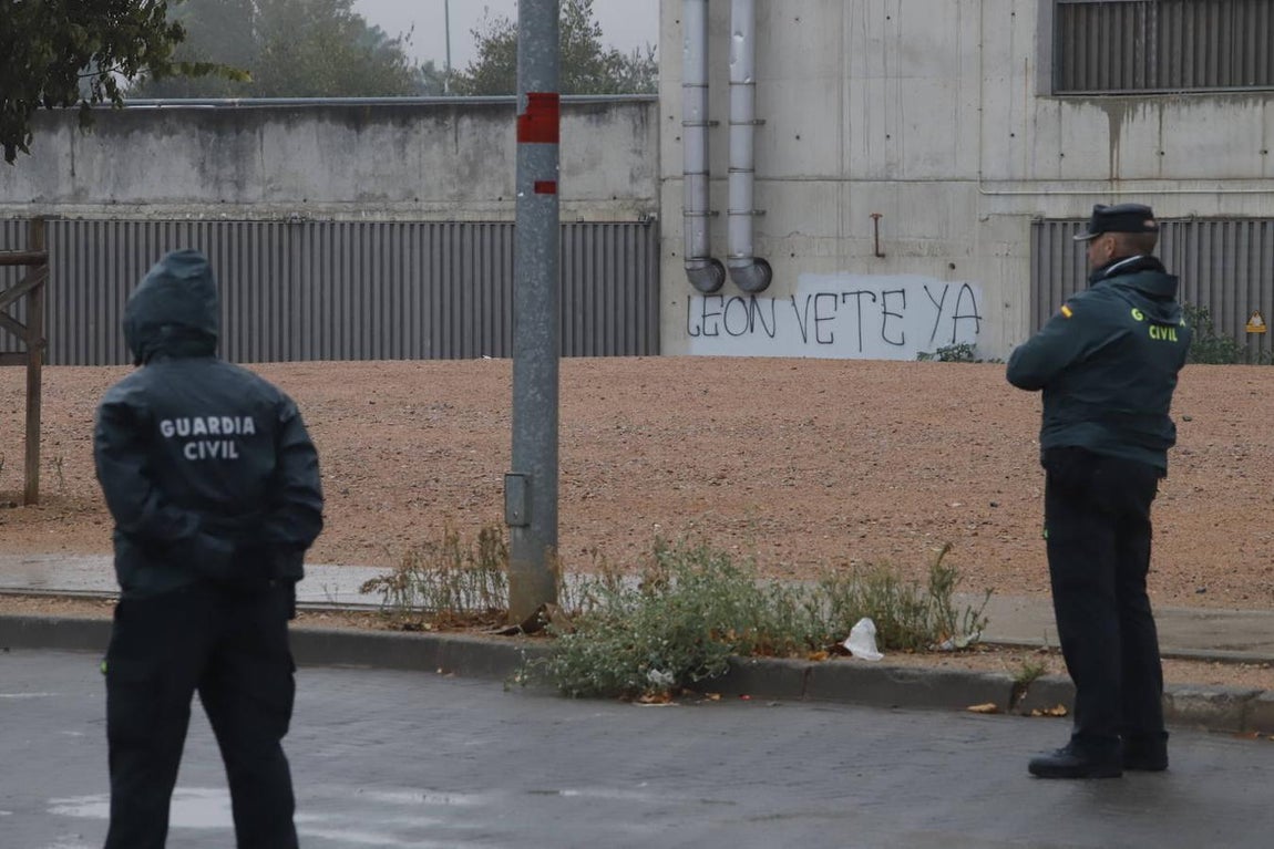 El registro de la Guardia Civil en el Córdoba CF y la casa de Jesús León, en imágenes