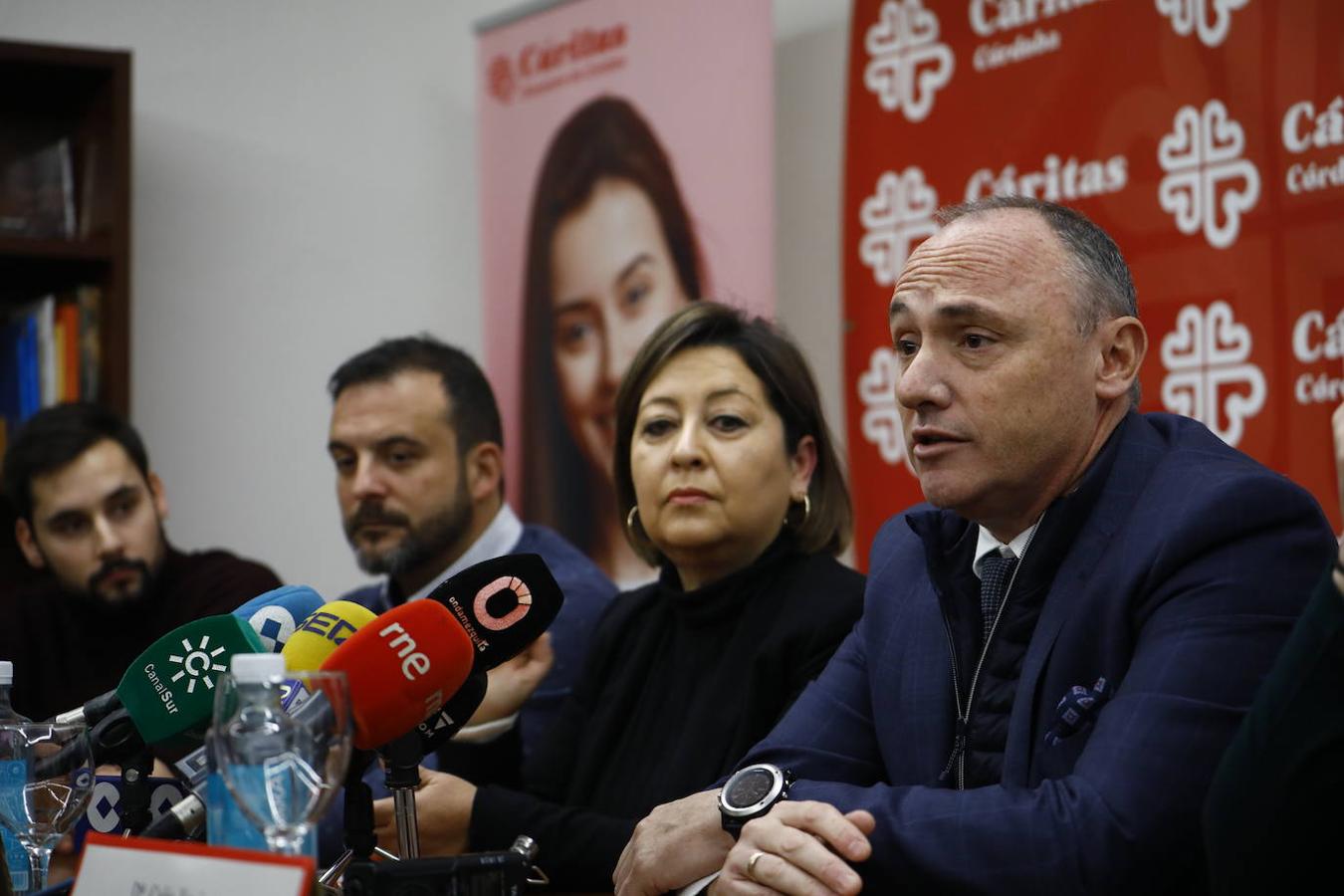 La presentación de la comida para los sin techo de Córdoba, en imágenes
