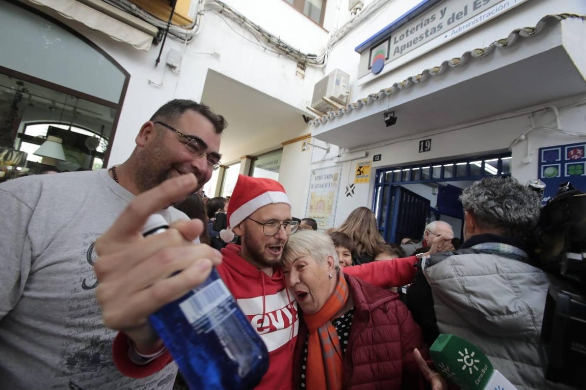 Celebración en la administración utrerana de Belinda Montoya. 