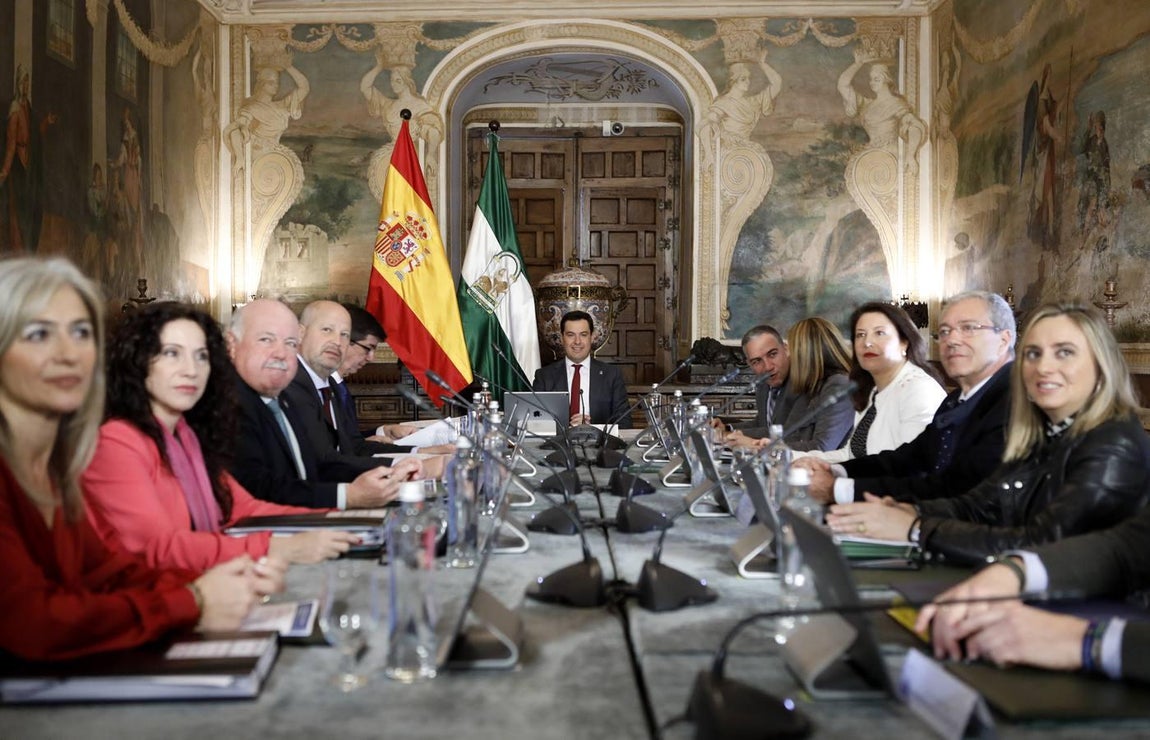 La reunión del Consejo de Gobierno de la Junta en Córdoba, en imágenes