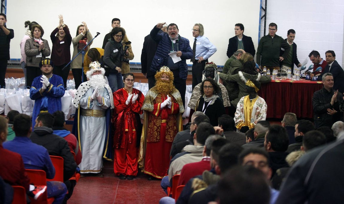 En imágenes, visita de los Reyes Magos al centro penitenciario Sevilla I
