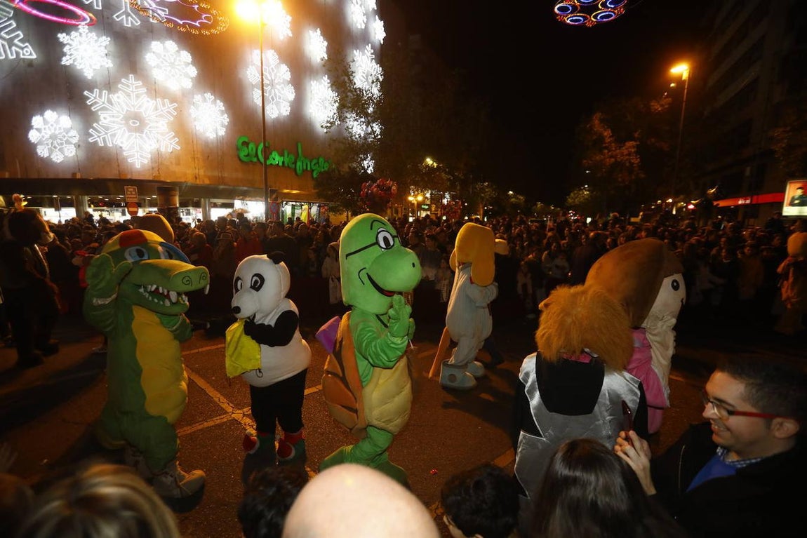 Las mejores imágenes de la Cabalgata de los Reyes Magos en Córdoba