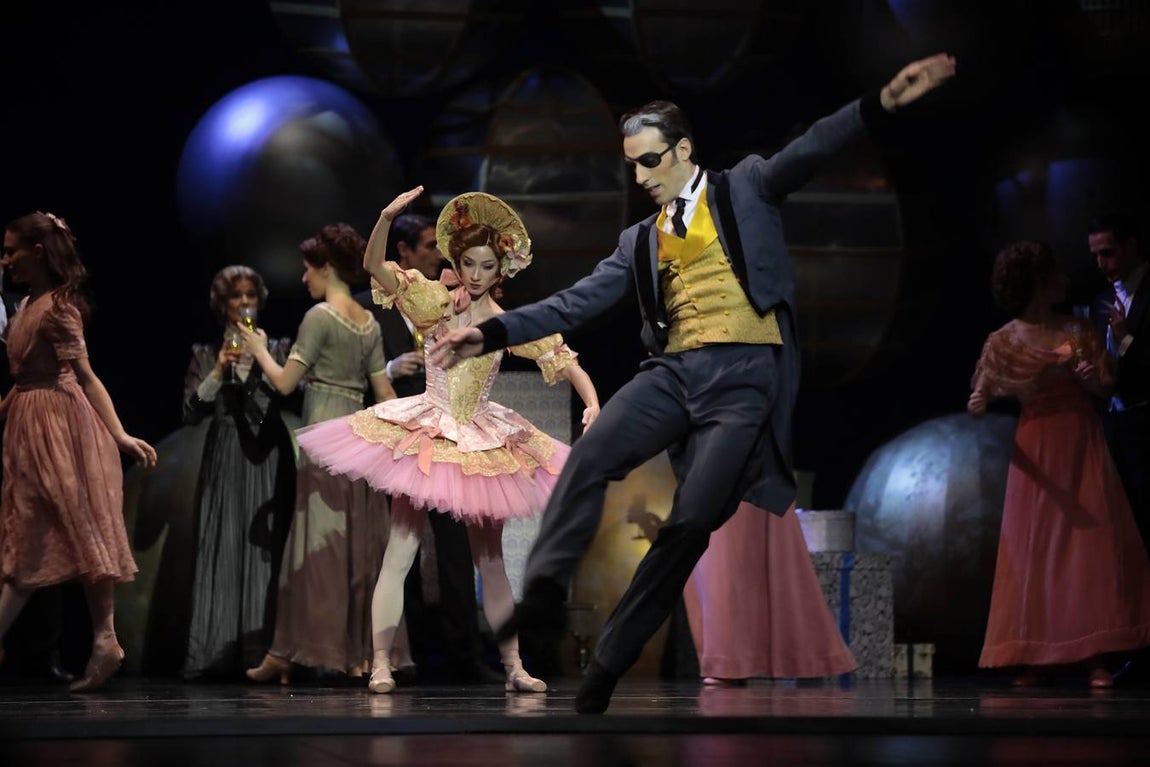 «El Cascanueces» de la Compañía Nacional de Danza, en imágenes