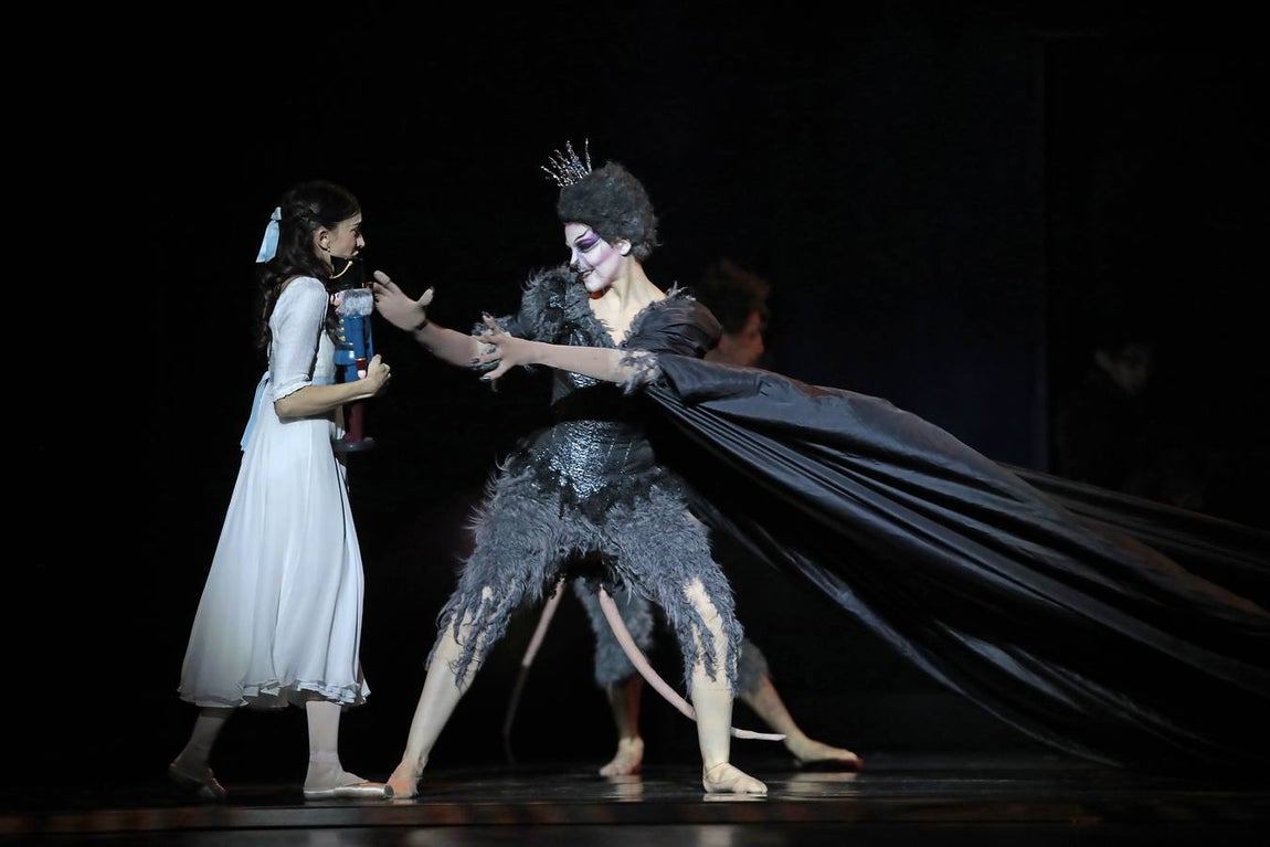 «El Cascanueces» de la Compañía Nacional de Danza, en imágenes