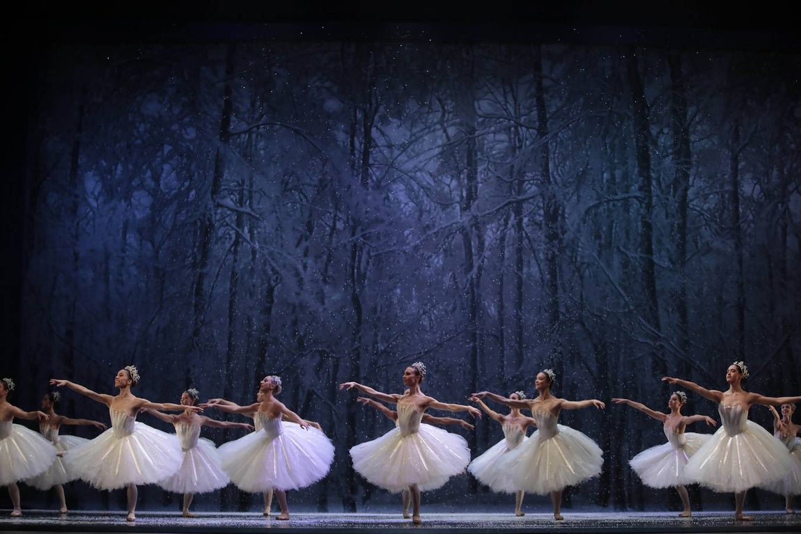 «El Cascanueces» de la Compañía Nacional de Danza, en imágenes