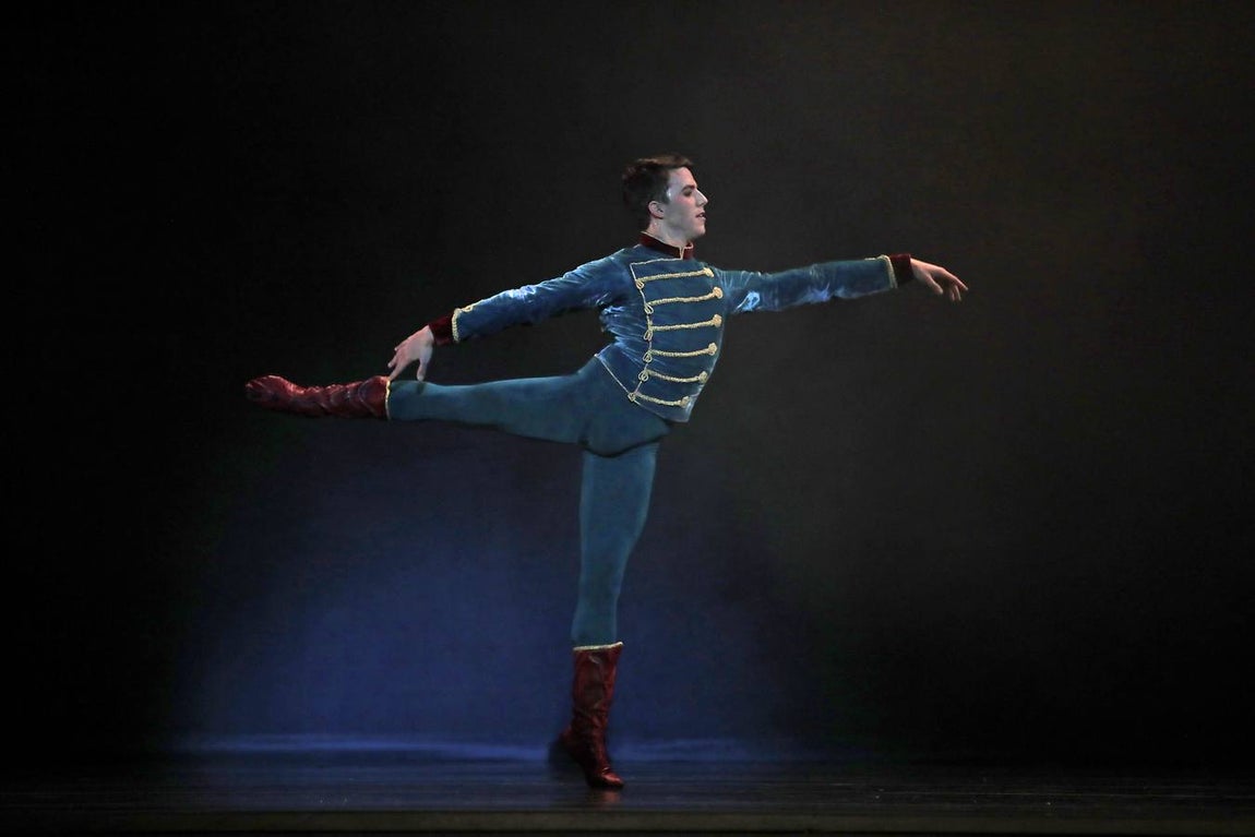 «El Cascanueces» de la Compañía Nacional de Danza, en imágenes