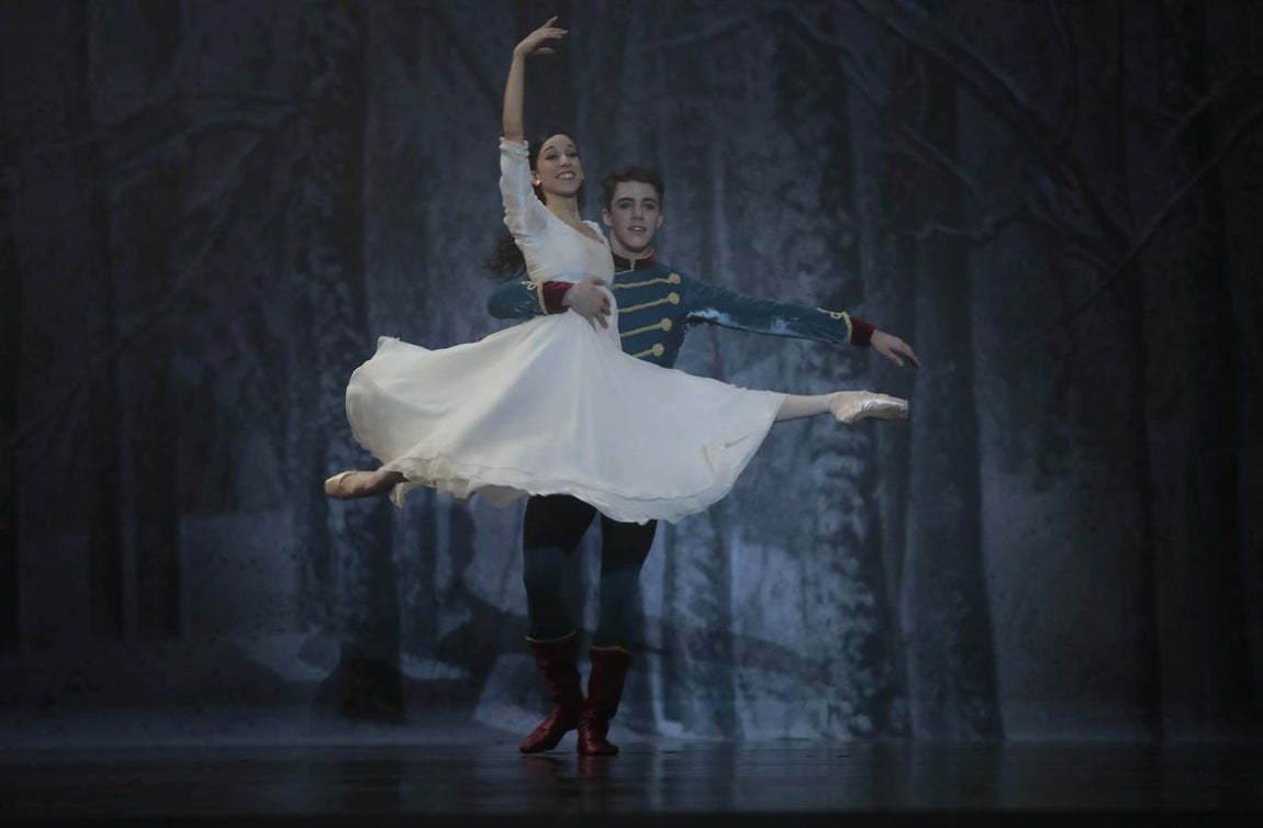 «El Cascanueces» de la Compañía Nacional de Danza, en imágenes
