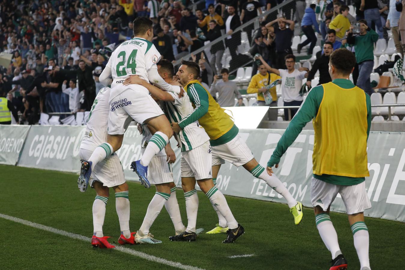 Las mejores jugadas del Córdoba CF-Yeclano, en imágenes