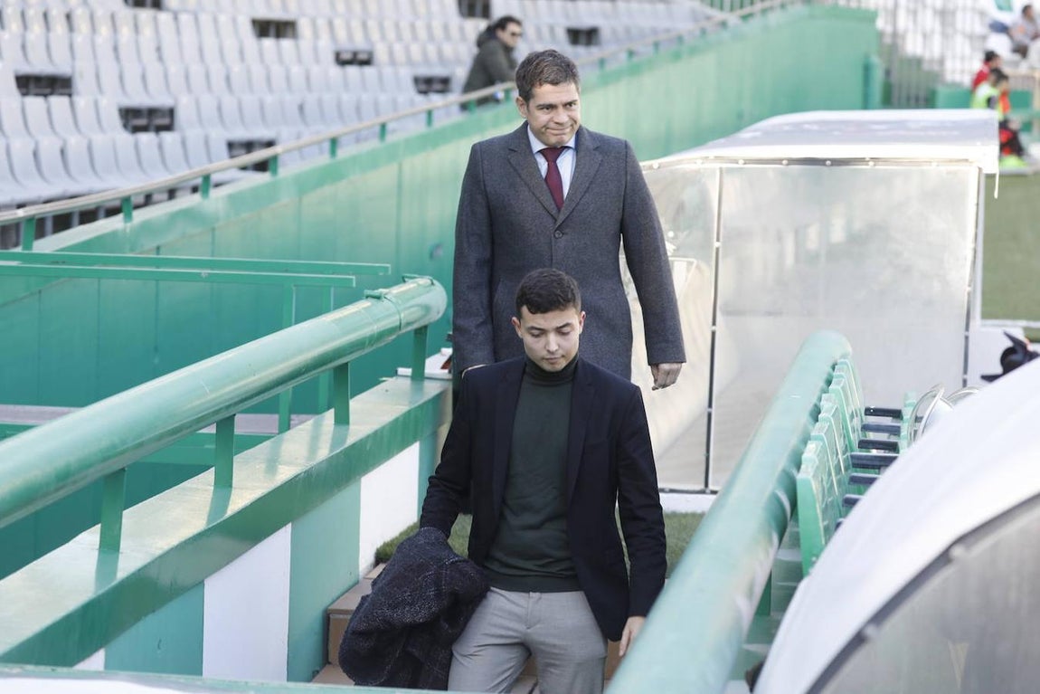 El ambiente en la grada del Córdoba-Yeclano, en imágenes