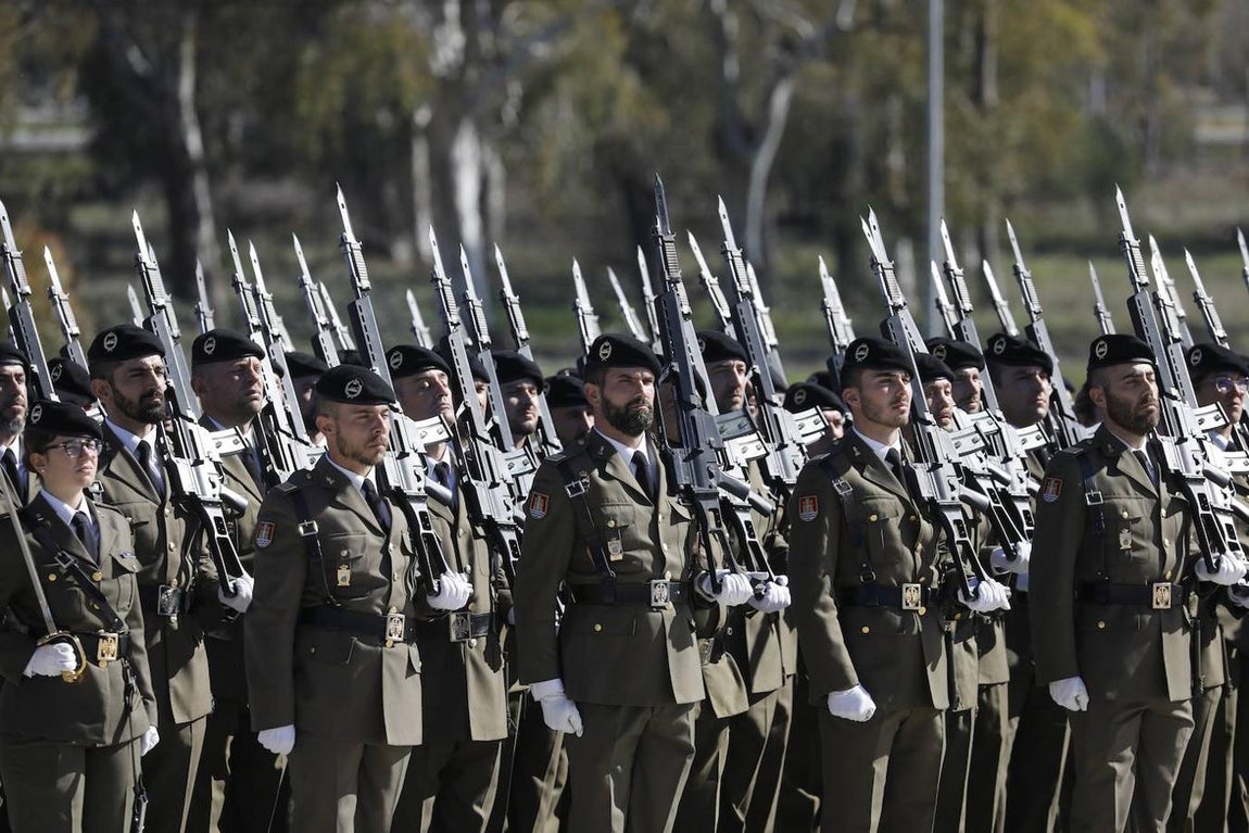 La toma de posesión del nuevo jefe de la Brigada de Córdoba, en imágenes