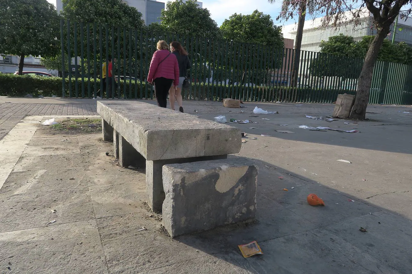 Abandono y vandalismo se hacen crónicos en parques y zonas verdes de Sevilla