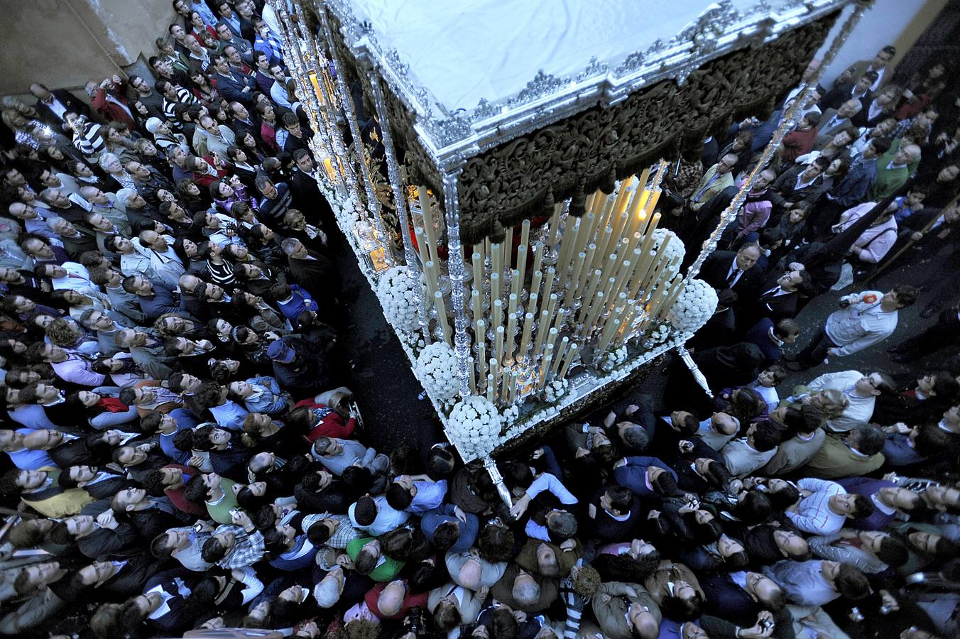 Las mejores fotografías de la Semana Santa de Sevilla de Juan Manuel Serrano