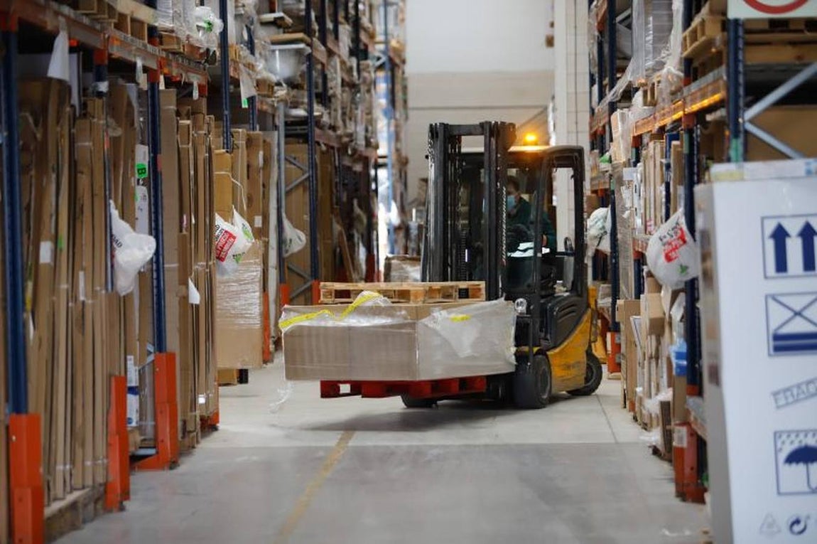 Así se prepara Leroy Merlín en Córdoba para reabrir, en imágenes