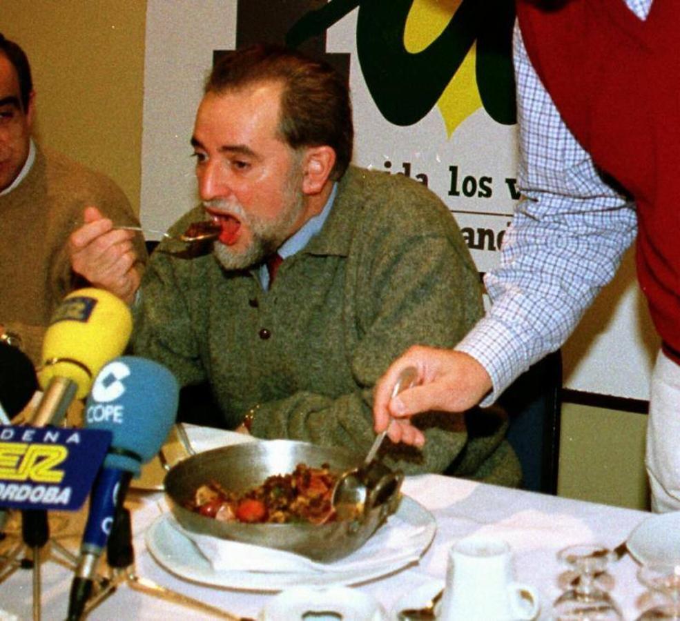 La vida de Julio Anguita de Córdoba, en imágenes (II)