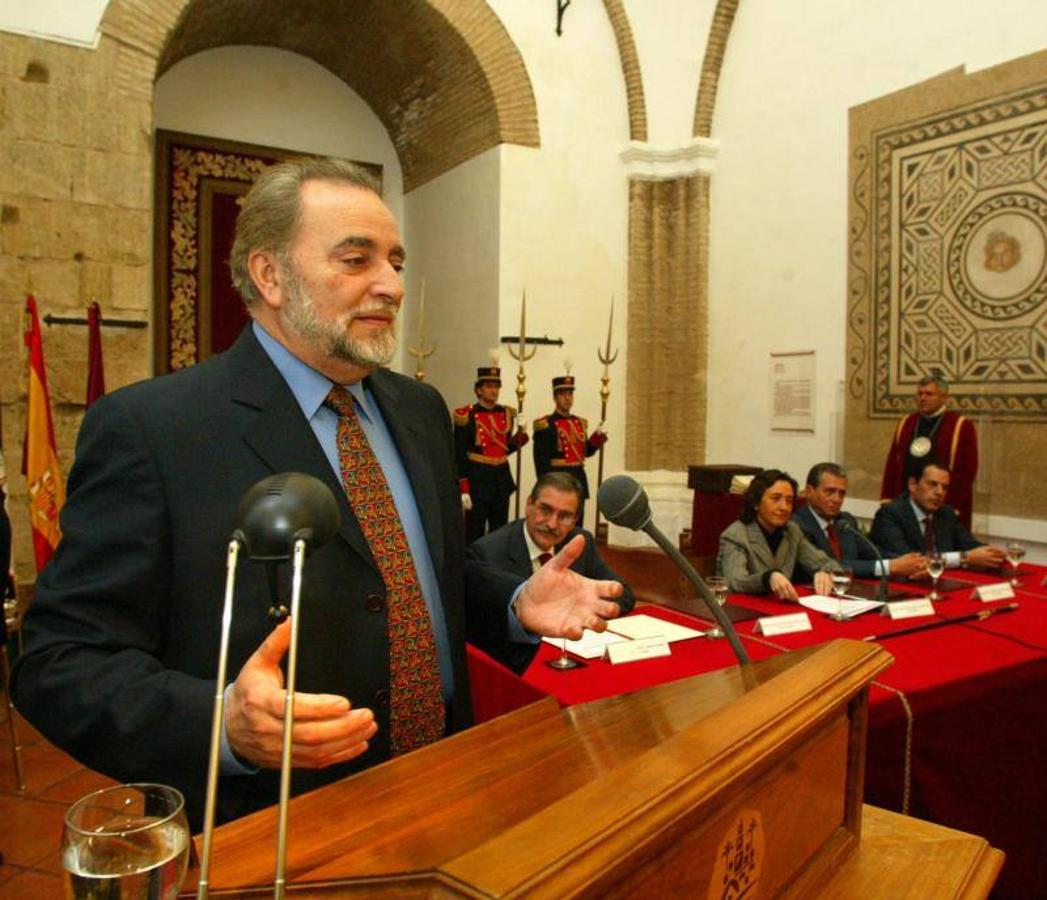 La vida de Julio Anguita de Córdoba, en imágenes (I)