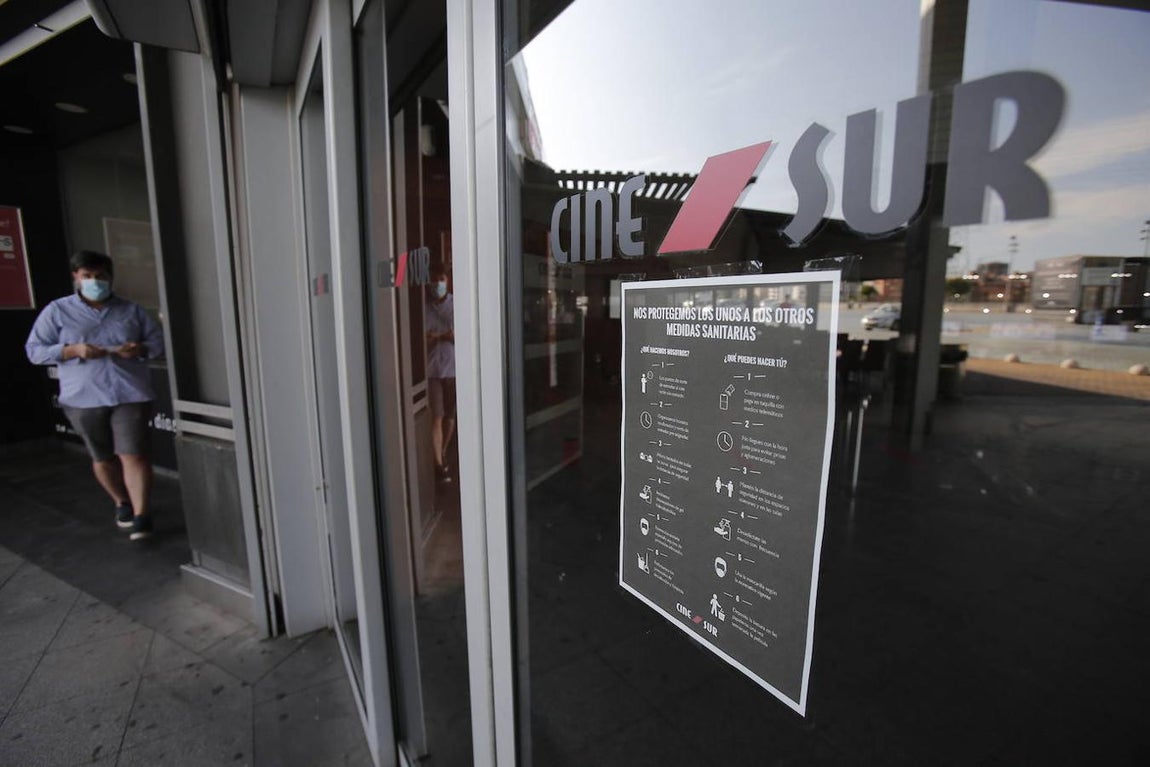 En imágenes, la reapertura de las salas de cine en Córdoba