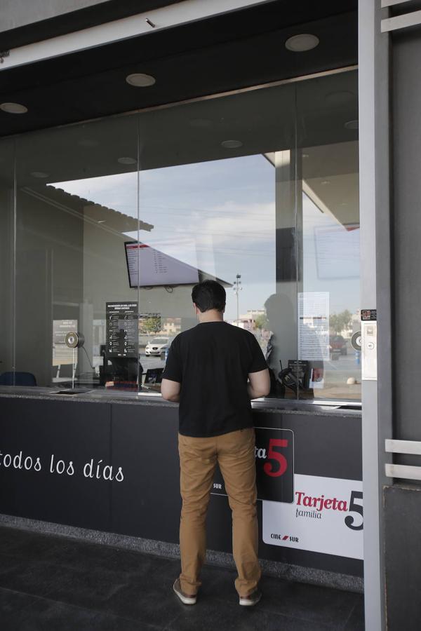 En imágenes, la reapertura de las salas de cine en Córdoba