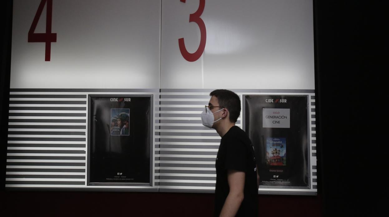 En imágenes, la reapertura de las salas de cine en Córdoba