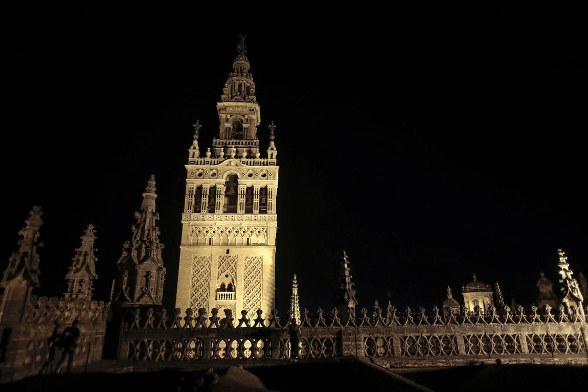 En fotos: la Catedral de Sevilla, bajo las estrellas
