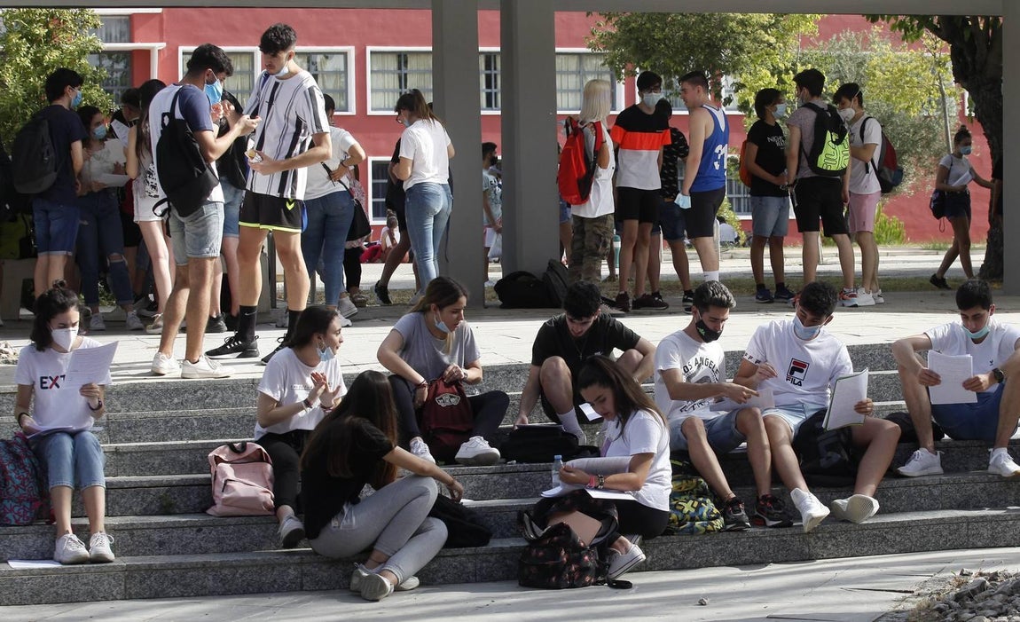 ¿Has hecho la Selectividad 2020 en la Universidad Pablo de Olavide de Sevilla? Búscate aquí
