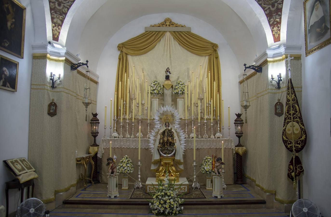 Altar de triduo y veneración del Carmen de Calatrava