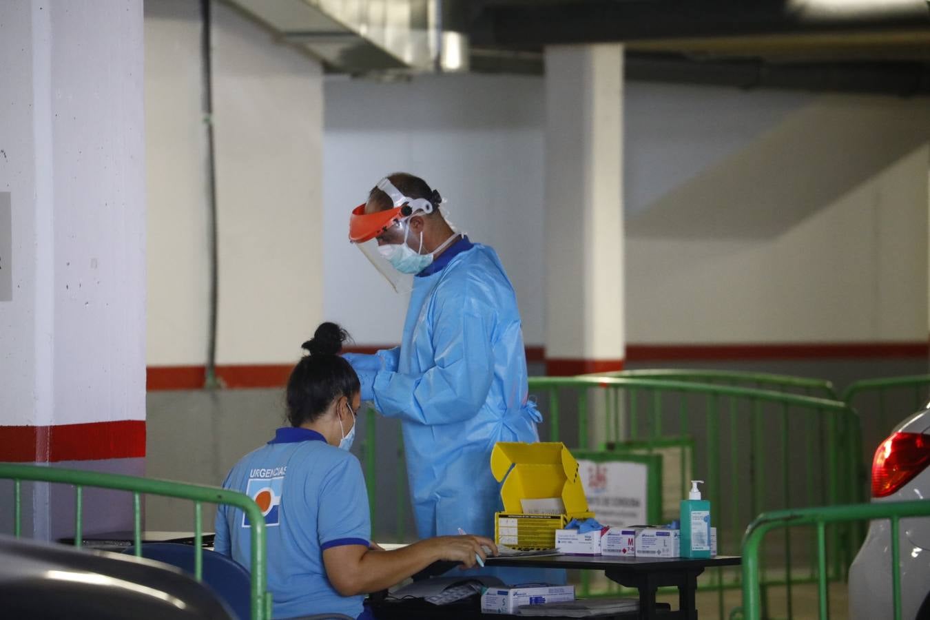 En imágenes, las colas para hacerse test por el segundo brote en Córdoba