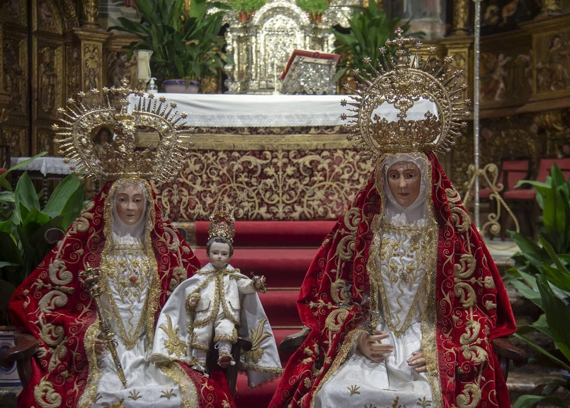 La patrona de Triana, en el día de su festividad