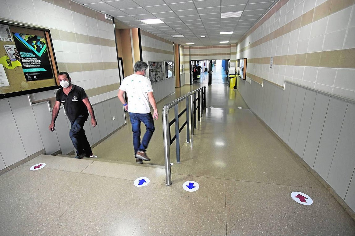 Los preparativos de la vuelta al campus universitario, en imágenes