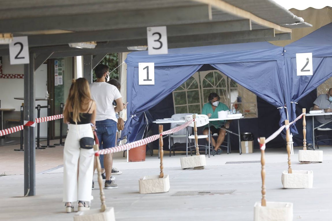 En imágenes, los test en la Escuela de Magisterio «Sagrado Corazón» de Córdoba