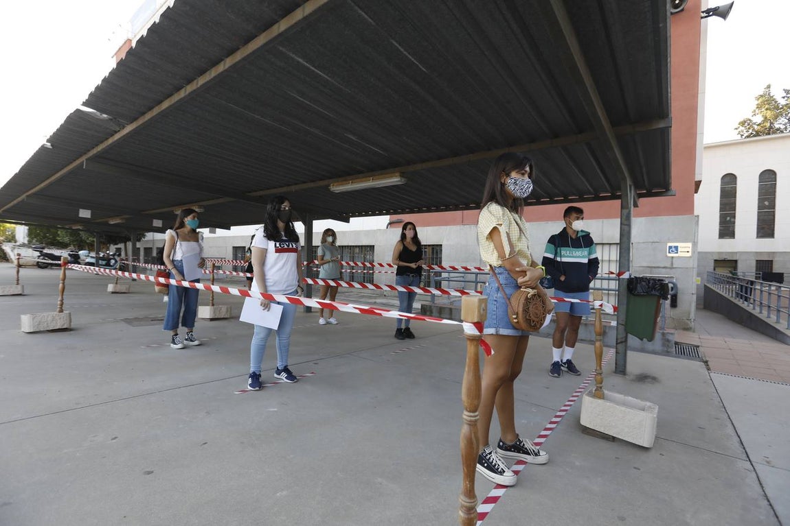 En imágenes, los test en la Escuela de Magisterio «Sagrado Corazón» de Córdoba