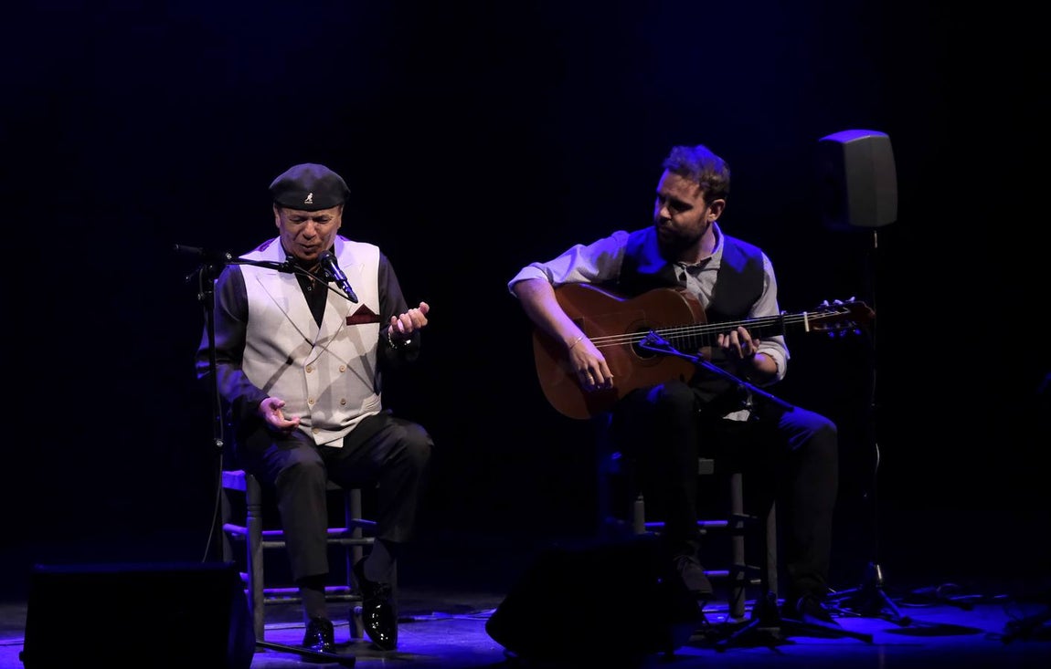 Bienal del Flamenco 2020: El Pele vuelve a demostrar cómo canta un maestro