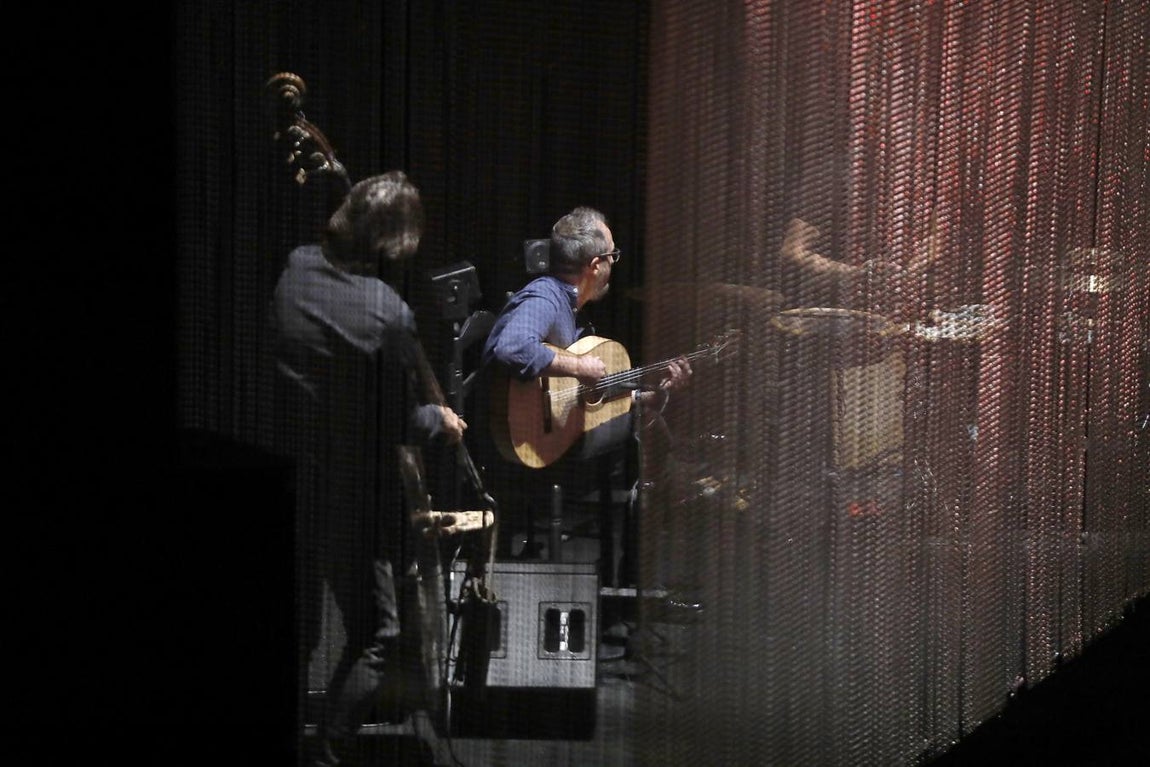 Ana Morales baila «En la cuerda floja» en la Bienal de Flamenco de Sevilla