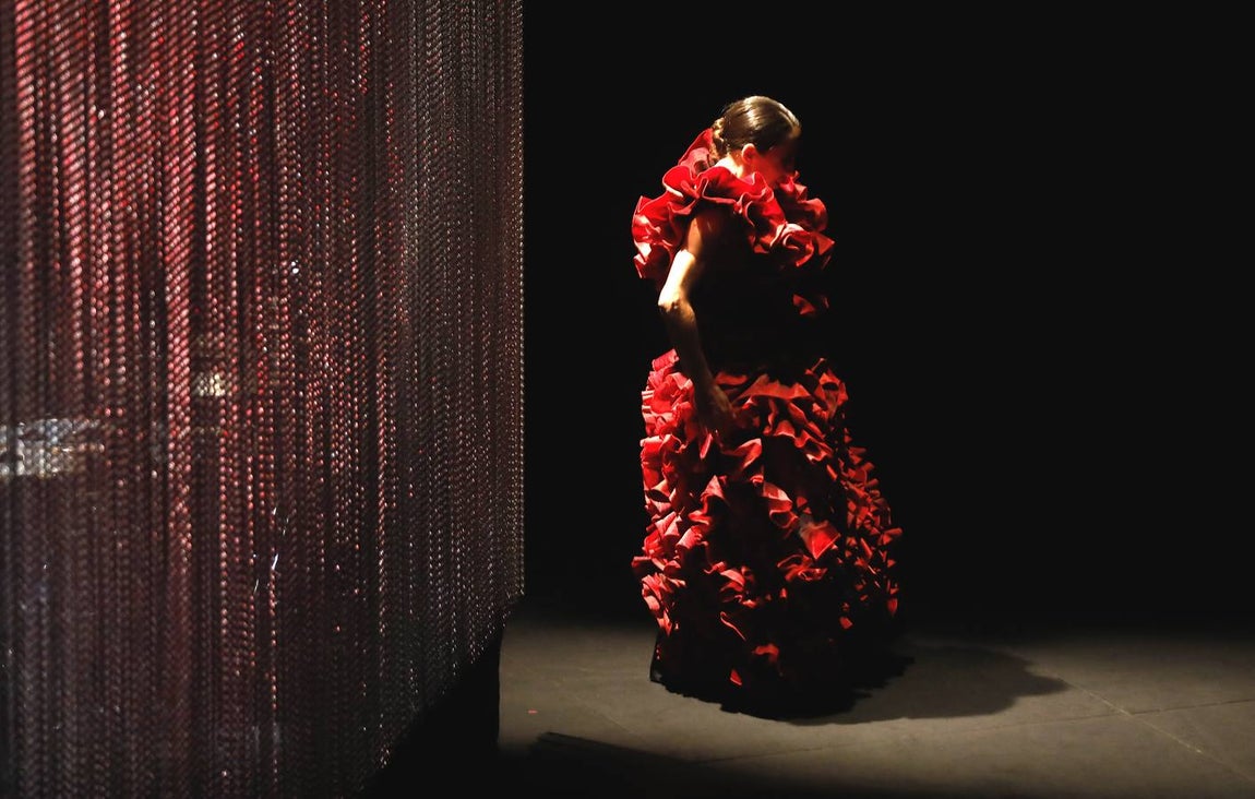 Ana Morales baila «En la cuerda floja» en la Bienal de Flamenco de Sevilla