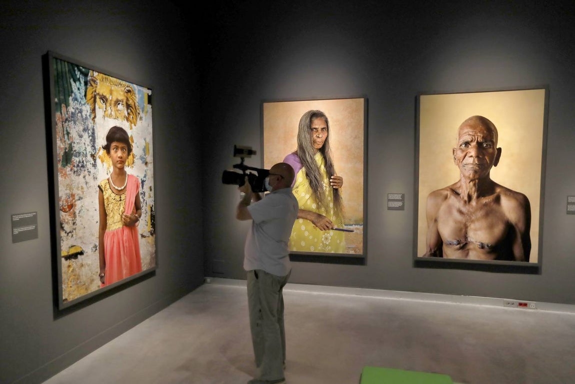 Inauguración de la exposición fotográfica «Tierra de sueños» en CaixaForum