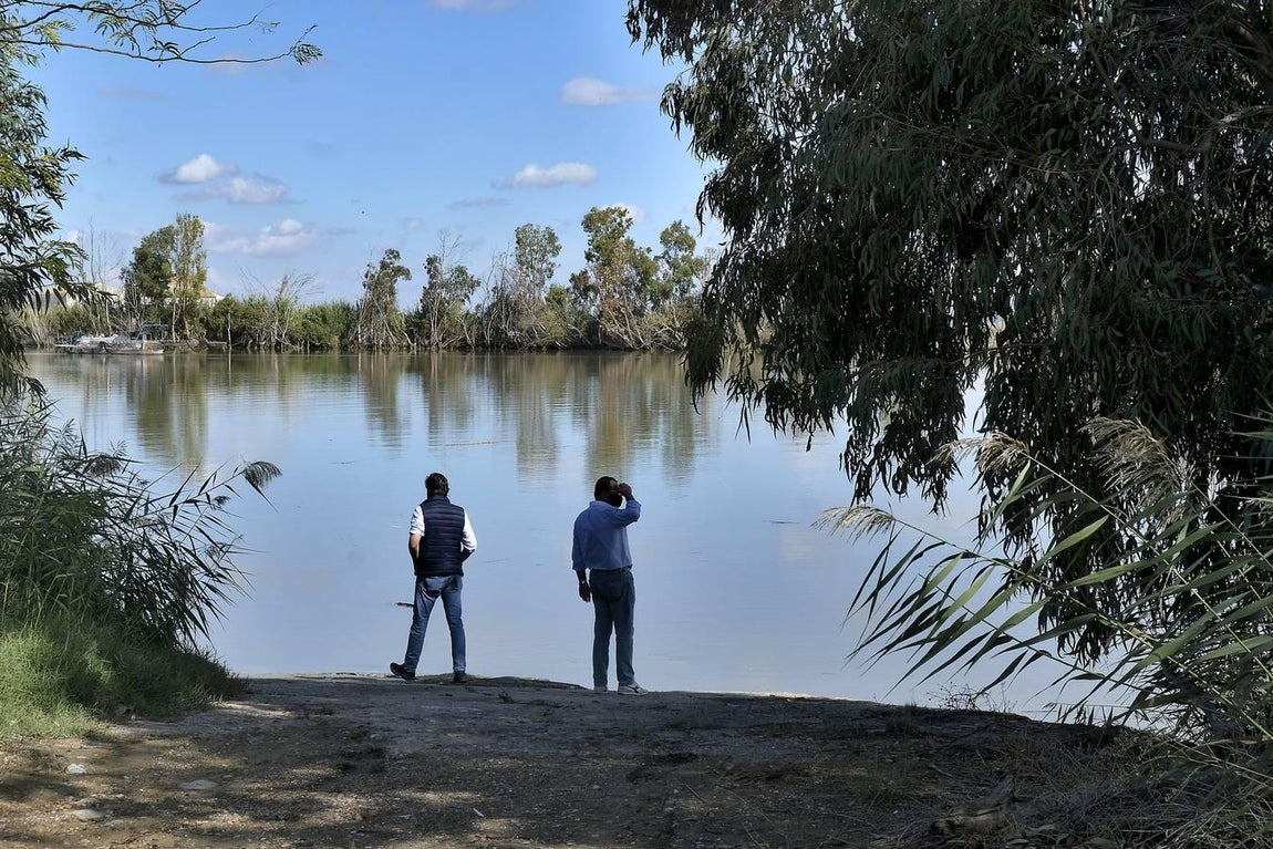 El fangueo deja impresionantes imágenes en Isla Mayor